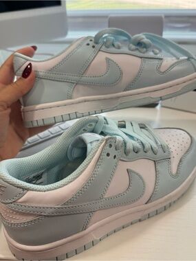 Nike Women’s Pastel Blue and White Low-Top Sneakers